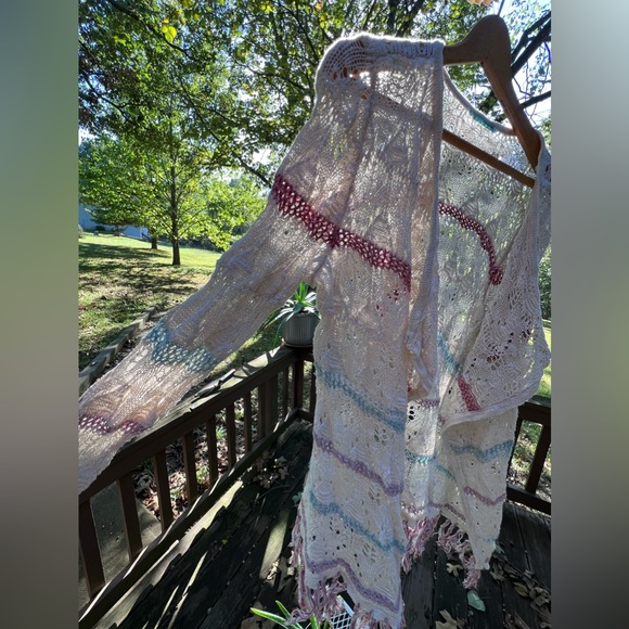 Maurice’s GUC crochet open front tassel cardigan - Picture 3 of 9